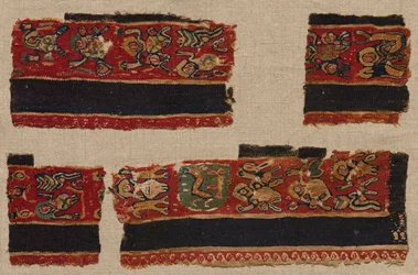 Vier fragmenten van de Clavi van een tuniek, 400s - 600s