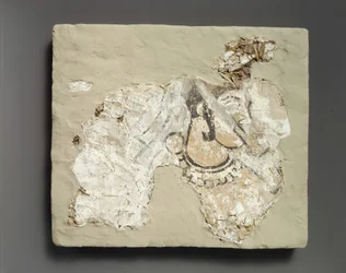 Fragment van muurschildering: vrouw met mondbedekking padam, ca. 7e eeuw n.Chr.