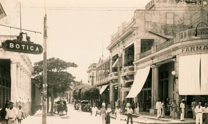 Garcia Street, Guantanamo, Cuba, ca. 1900