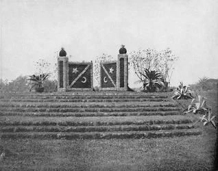 Gates Ajar, Washington Park, Chicago, ca. 1897