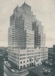 Betekenis geven aan de wolkenkrabber: Gegroepeerde torens in St. Louis, ca. 1935
