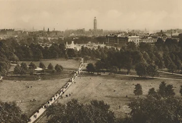 Groen Park en Westminster vanaf de Structuur die de Plaats van Oud Devonshire heeft Overgenomen, ca. 1935