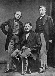 Gustav Kirchhoff, Robert Bunsen en Henry Roscoe, wetenschappers, ca. 1860