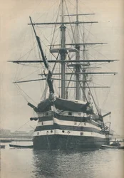 HMS Victory voordat ze naar het droogdok werd verplaatst in 1922, 1936