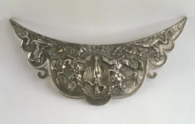 Handvat van een bord met de geboorte van Venus, Gallo-Romeins, 2e of 3e eeuw na Christus (zilver)