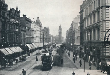 High Street, Belfast, met in de verte het Albert Memorial, 1917