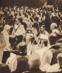 Zijn twee scepters, 12 mei 1937