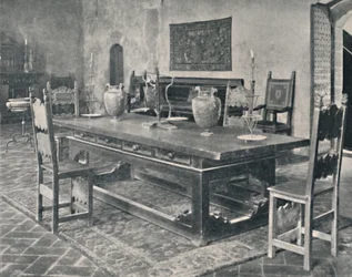 Interieur, Palazzo Davanzati - Met 15e-eeuwse tafel uit Parma of Modena, 1928