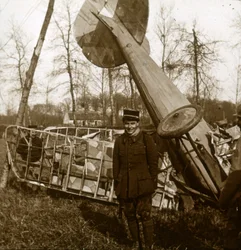 Jean Chaput voor zijn 11e overwinning, ca. 1914-1918