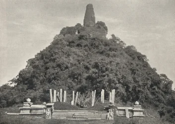 Jetawanarama Dagoba, de jongste van de drie grote Dagobas van Anuradhapura, eind 3e eeuw na Christus