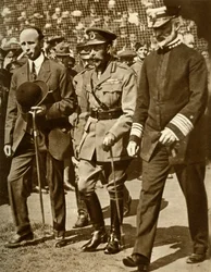 Koning George V woont een honkbalwedstrijd bij in Stamford Bridge, Londen, 1935