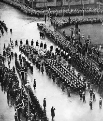 Begrafenisstoet van Koning George V die het Paleisplein verlaat, Londen, 1936
