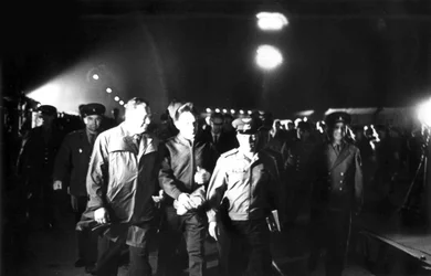 Laatste stappen van Russische kosmonaut Vladimir Komarov, Baikonur Kosmodroom, USSR, 23 april 1967