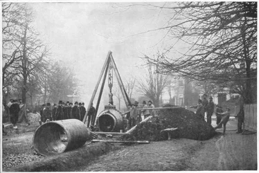 Aanleg van een grote waterleiding door de Southwark en Vauxhall Water Company, Londen, ca. 1902-1903