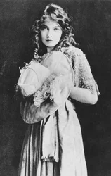 Lillian Gish, Amerikaanse toneel- en filmactrice