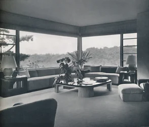 Woonkamer in het huis van Miss Patricia Detring in Bel Air, Californië, ca. 1945