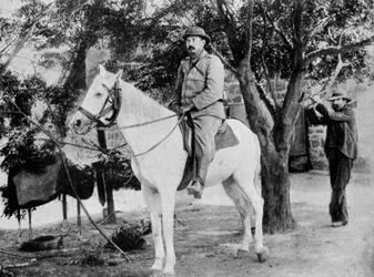 Louis Botha, Afrikaner soldaat en staatsman, 1900-1951