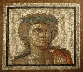 Lyon, regio Auvergne, Rhone Alpes, departement du Rhone. 69000 Mosaique Bacchus-Dionysos. Detail van de lente