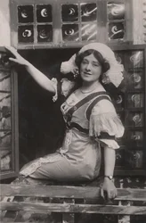 Miss Isabel Jay, 1879-1927, als Christine in Dear Little Denmark, ca. 1909