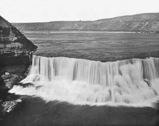 Missouri-rivier bij Great Falls, Montana, VS, ca. 1900