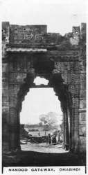 Nandod-poort, Dhabhoi, India, ca. 1925