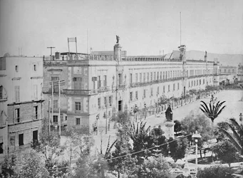 Nationaal Paleis, Mexico-Stad, circa 1897