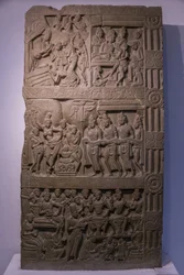 Nationaal Museum van India, Delhi. Scènes uit het leven van Boeddha. Ikshvaku, 3e eeuw n.Chr. Nagarjunakonda, Andhra Pradesh. Grijsachtige kalksteen. Detail. India.