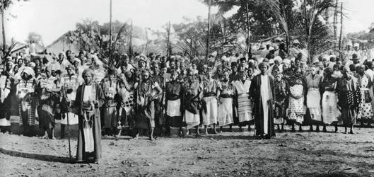 Inheemse dansers in Mombasa, 1924-1925, 1937