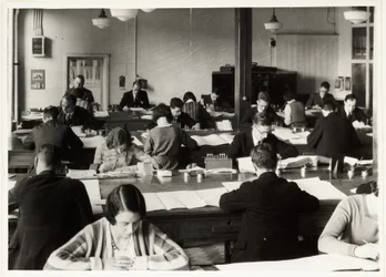 Kantoorwerkers, circa 1930