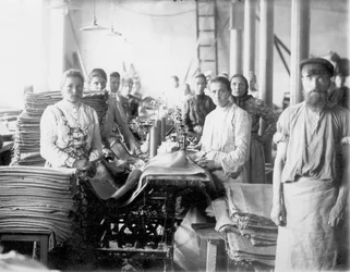 Okulov textieltasfabriek. Kulotino, 1905