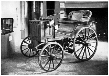 Panhard en Levassors benzine aangedreven auto, 1892