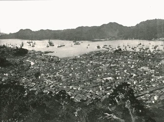 Panoramisch uitzicht op de stad, Nagasaki, Japan, 1895