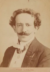 Portret van Pianist en Componist Georg Liebling