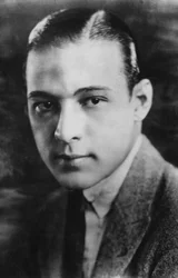 Rudolph Valentino, Italiaanse acteur