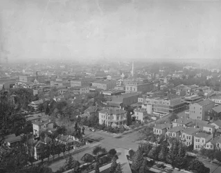 Sacramento, Cal., vanaf de koepel van het Capitool