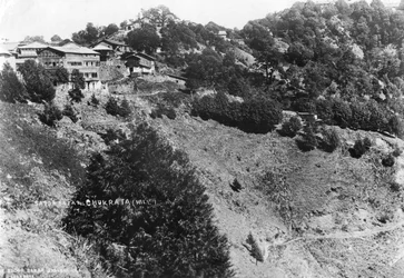 Sadar Bazar en Kalana Hill, Chakrata, 1917