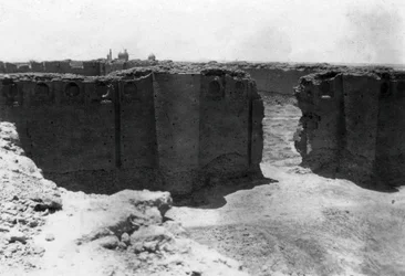 Stad Samarra vanaf de Malwiya-toren, Mesopotamië, 1918