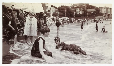 Zeezwemmen, Broadstairs, Kent, circa 1913