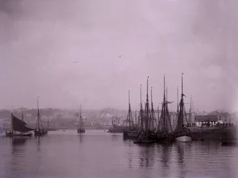 Schepen in de haven van Plymouth in Devon