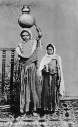 Sindh waterdragers, India, 1917