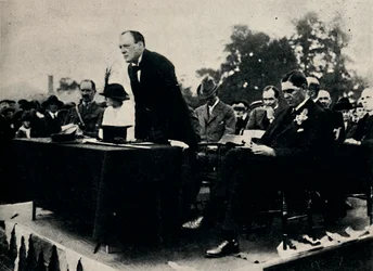 Spreken bij Enfield Munitions Works, 1917, 1945