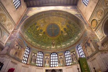 St. Apollinare nuovo kerk, mozaïek, Ravenna, Italië (foto)
