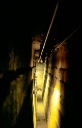 Steile interne trap in de Grote Piramide, Gizeh, Egypte