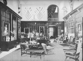 Sutton Place, Surrey - De Heer Northcliffe, 1910