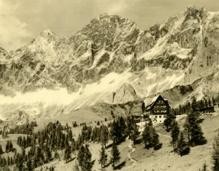 De Austriahütte en de Dachstein, Stiermarken, Oostenrijk, c1935