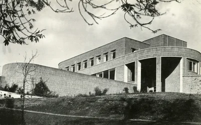 De Hedendaagse Idioom Bakstenen Huis in Hampstead, Londen, 1941