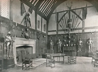 De hal in Ockwells Manor, 1905