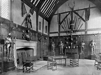 De hal in Ockwells Manor, Berkshire, 1905