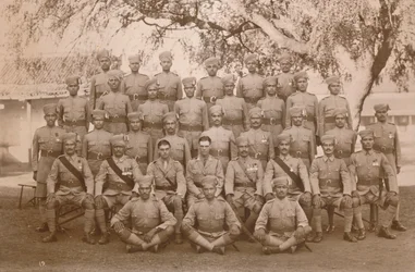 Het Indiase Peloton van het Eerste Bataljon, Het Eigen Koninklijke West Kent Regiment. Poona, India