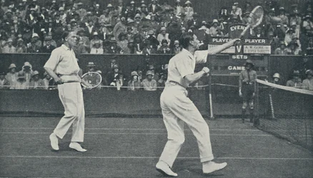 De koning als tennisser